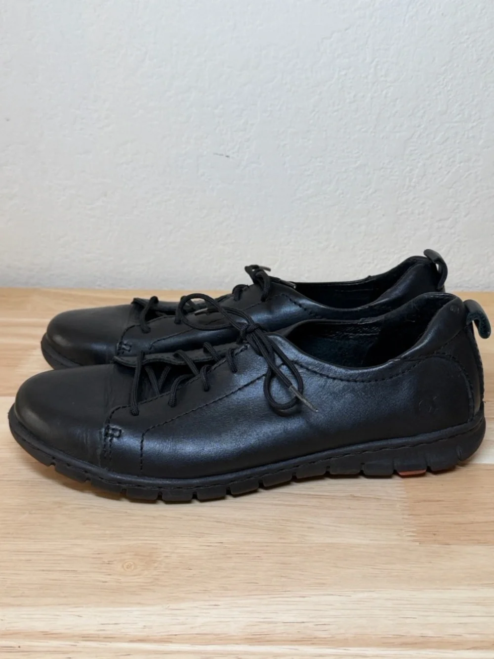 Born Black Leather Lace-Up Casual Flats